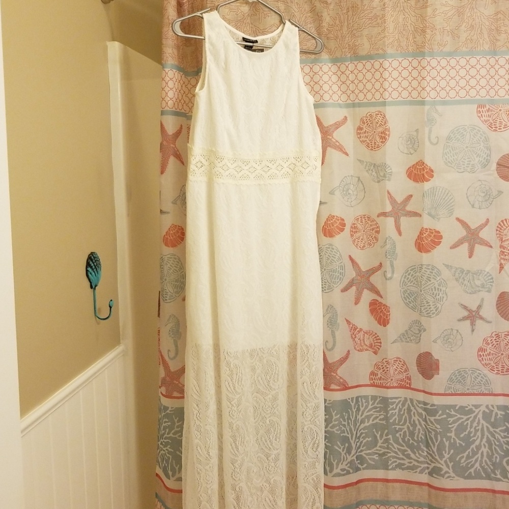 White lace illusion maxi